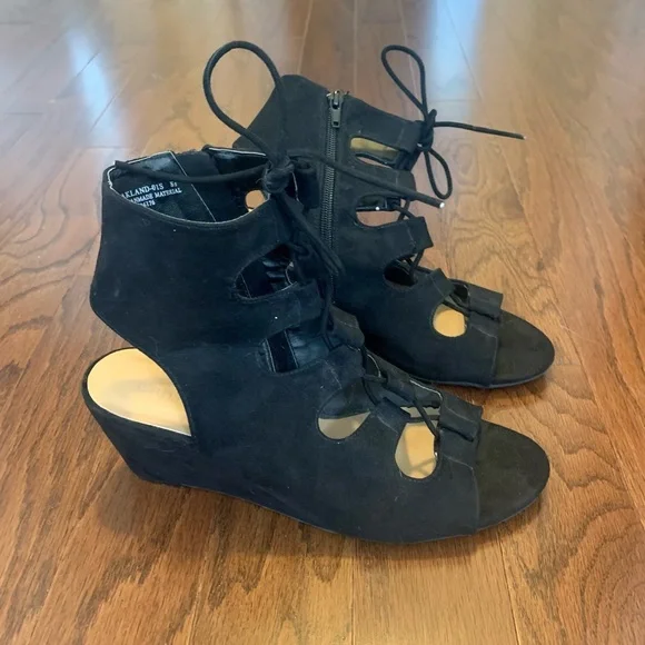 2/$20 or 3/$25 Lace Up Wedge Gladiator Sandals 8 1/2 - Picture 2 of 8